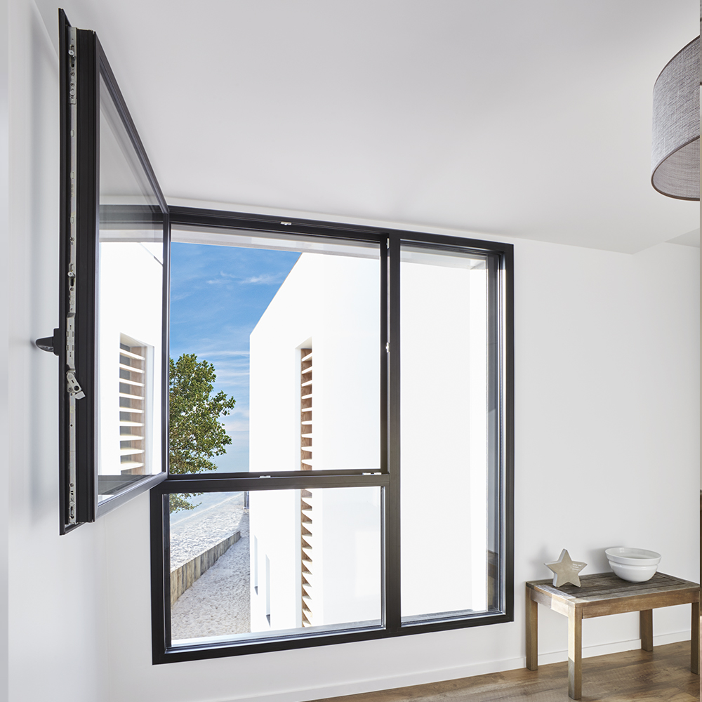 Fenêtre aluminium 1 900 mm x 1 600 mm - Ouvrant discret